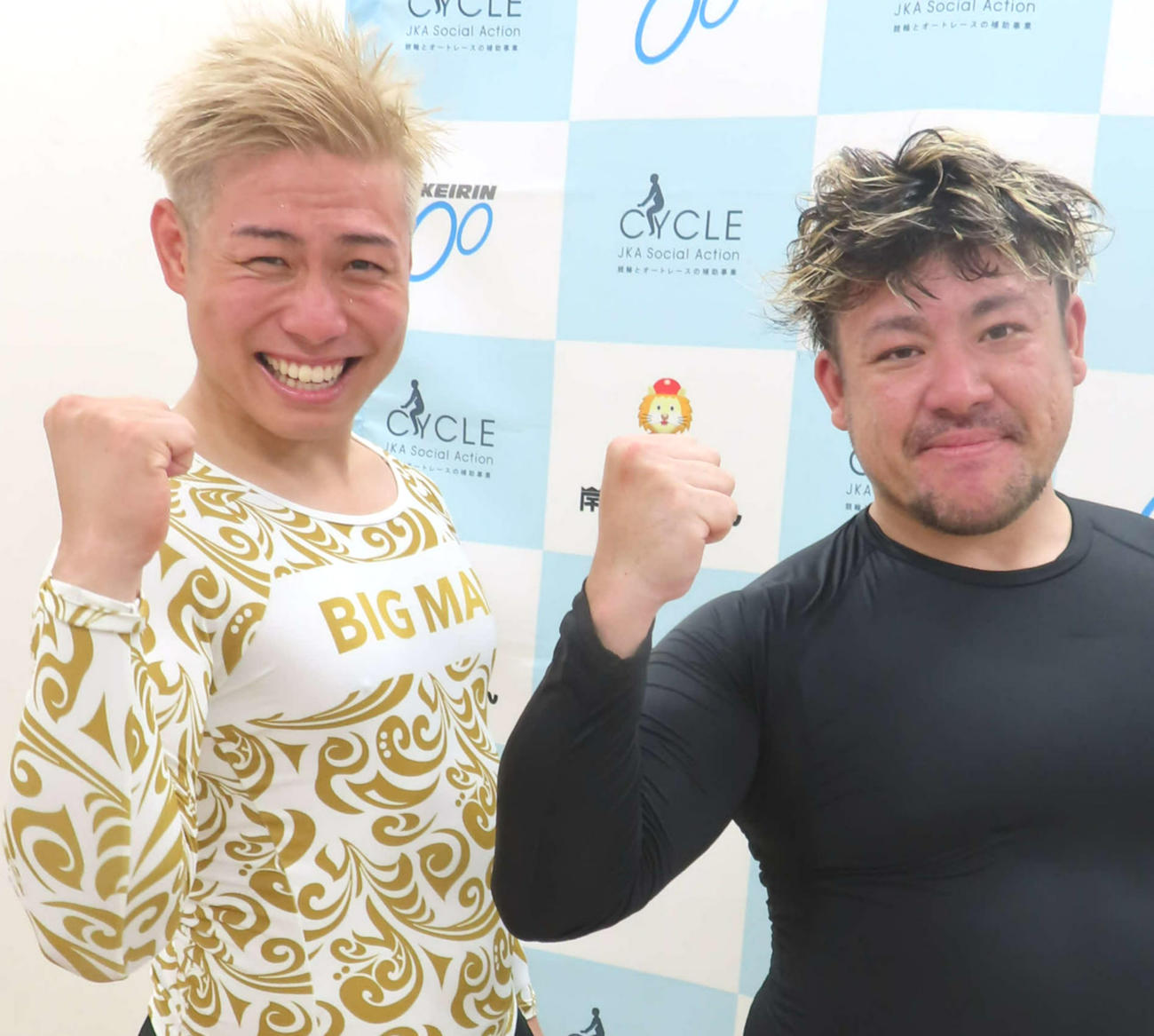 ワンツーを決めた1着の藤井優希（左）とマーク小原将通