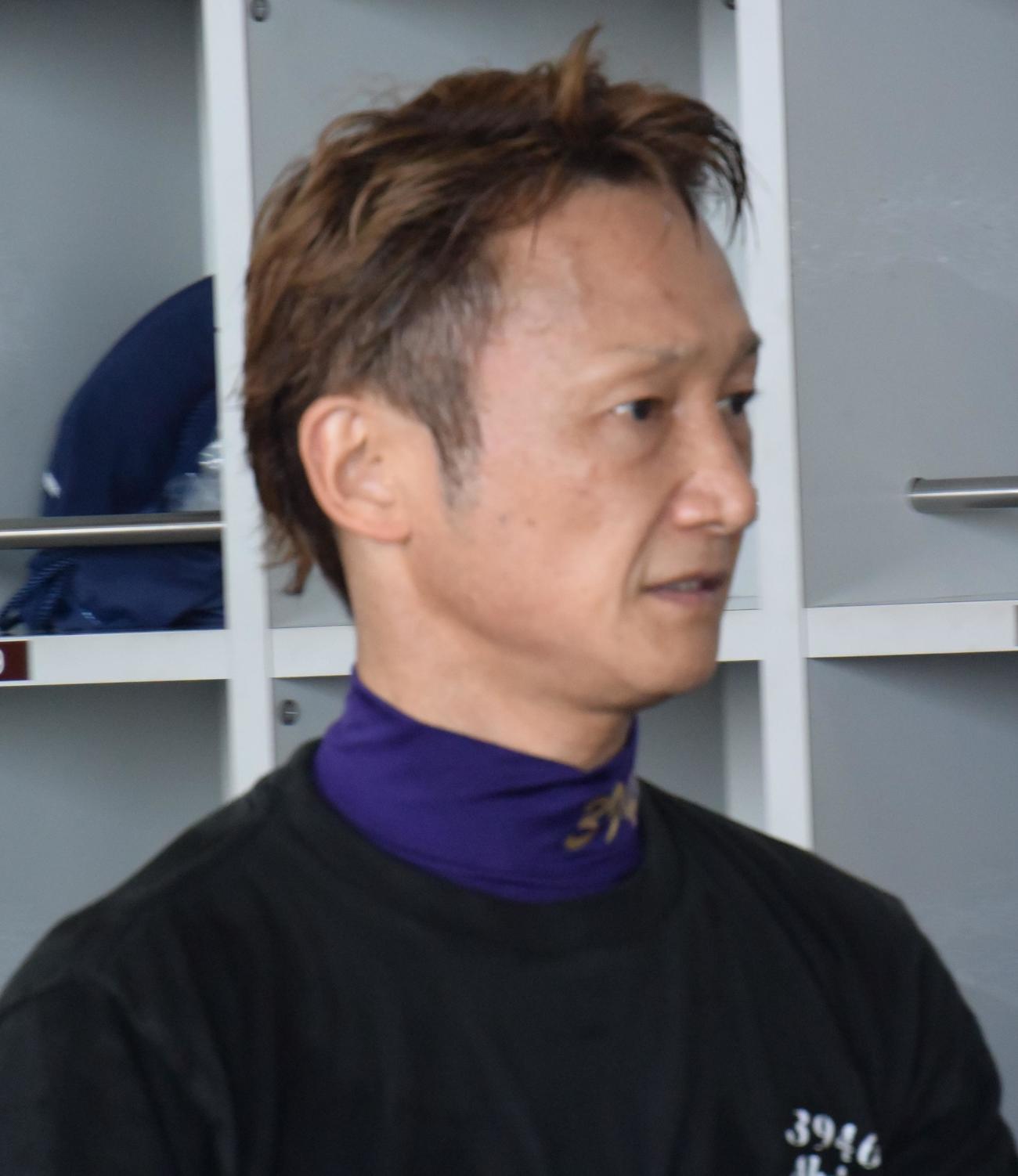赤岩善生が第二の地元の短期決戦で、主導権を握る