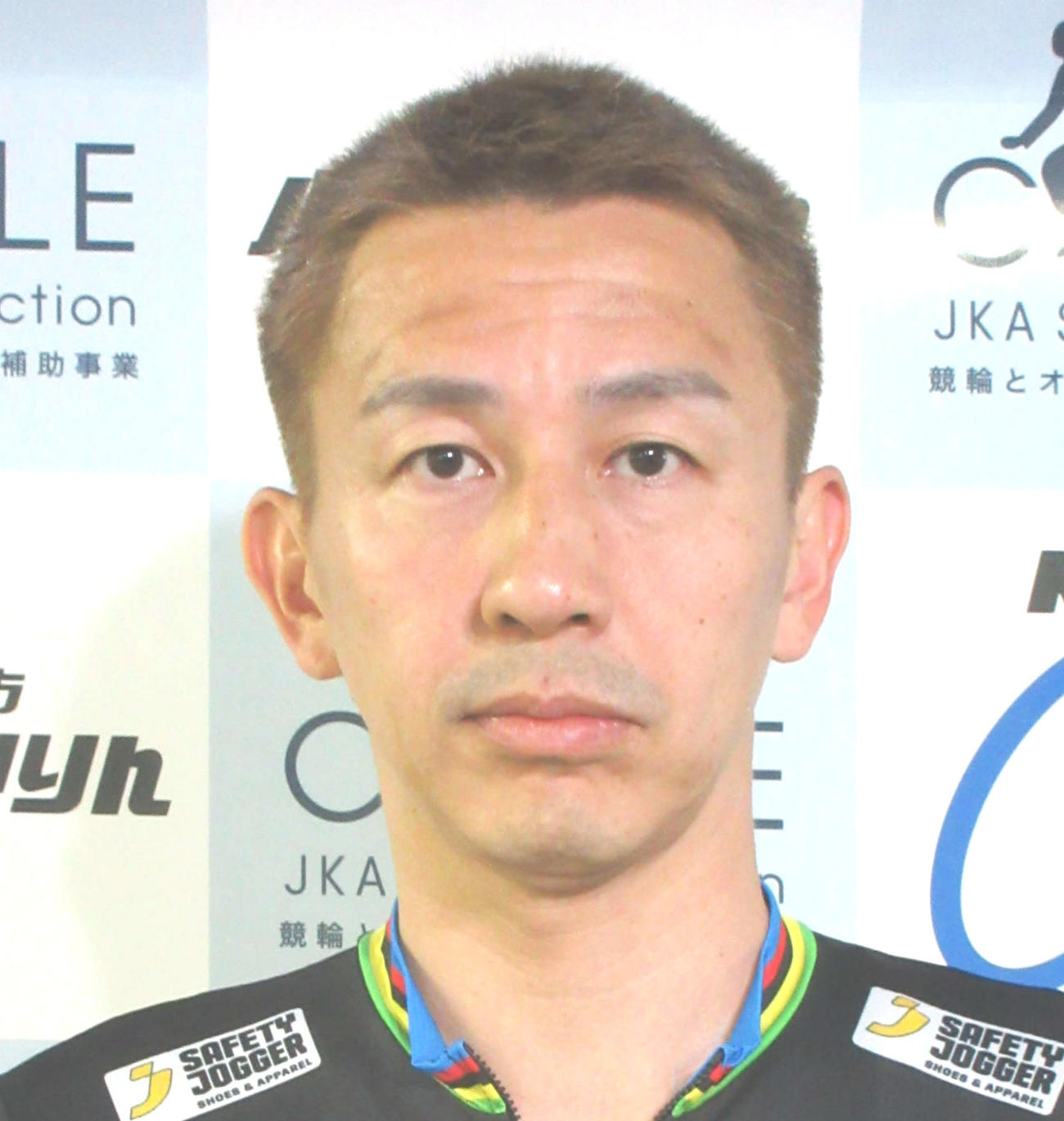 競りでも佐々木雄一は冷静に立ち回る