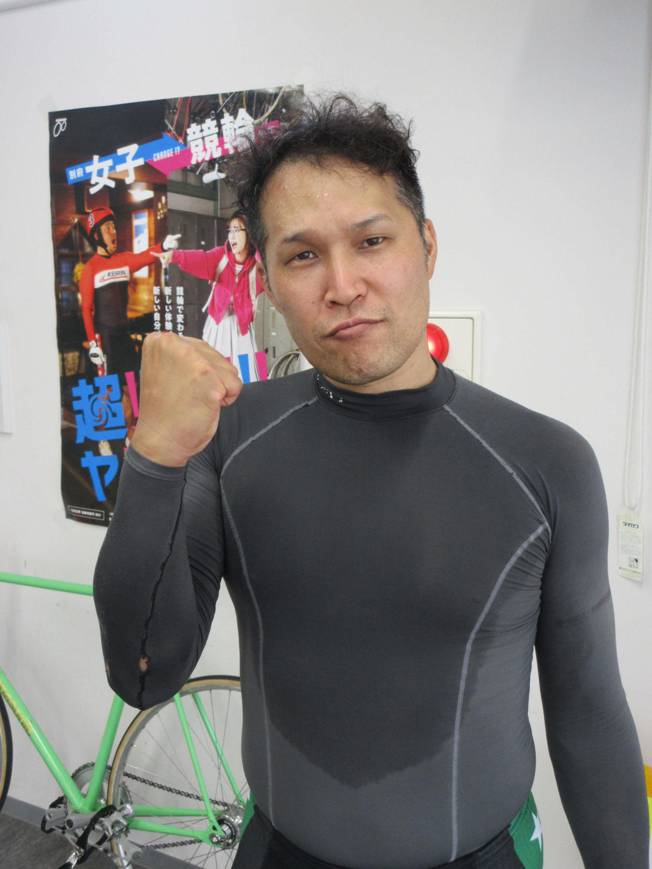 チ決勝6R、久々に決勝進出の隅田幸助は、再度後輩・伊藤涼介に食い下がって存在感をアピールする