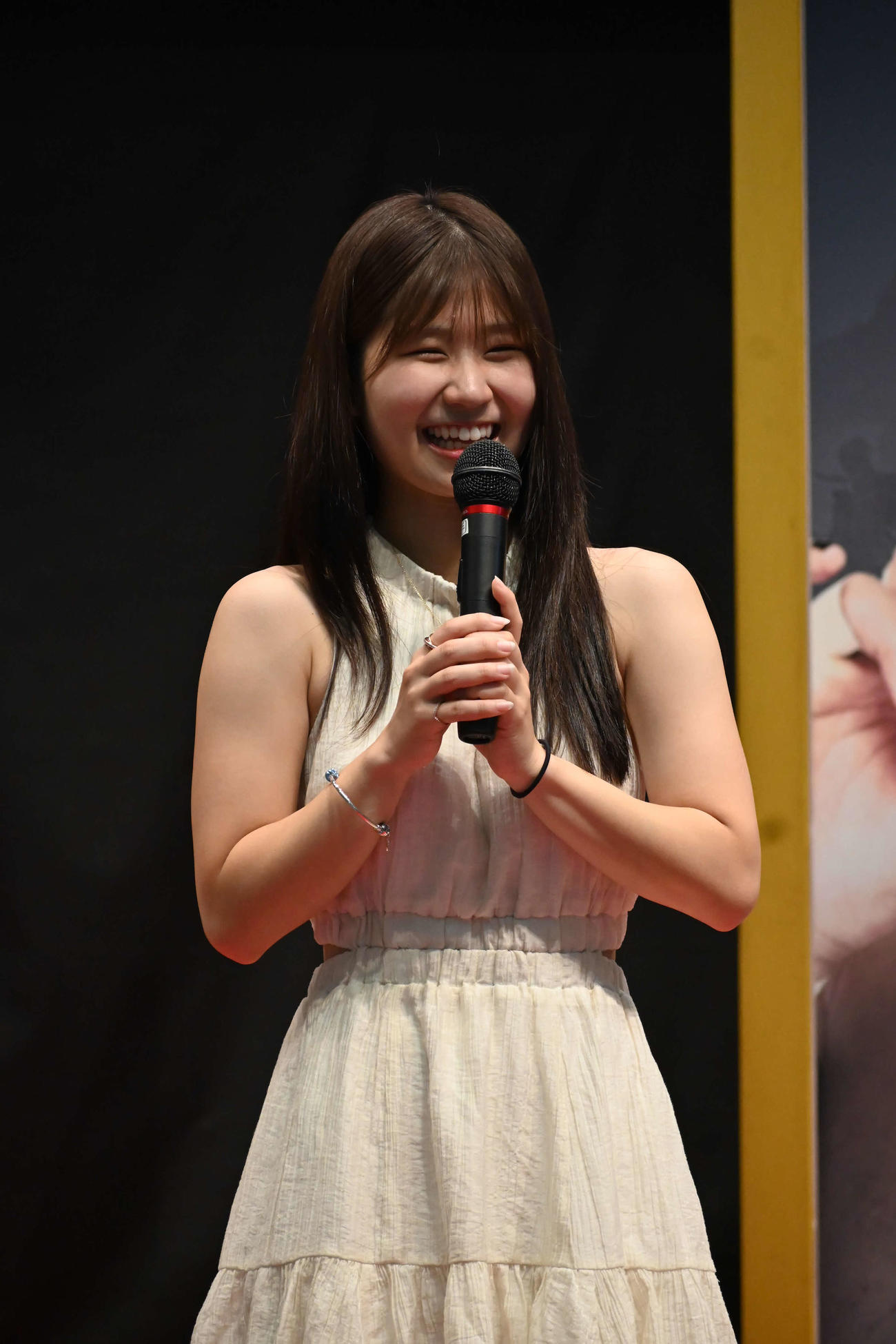 神里琴音が下関ボートでトークショーを行った