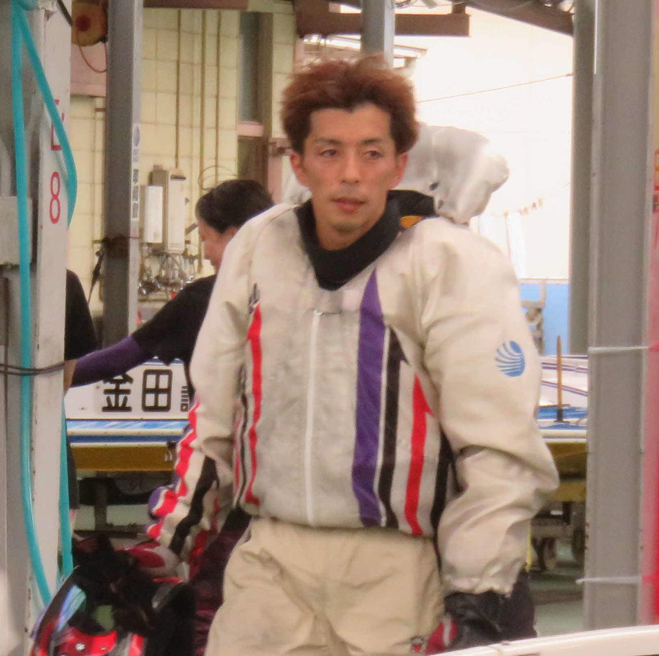 上村純一が7戦5勝の好成績で予選トップ通過を果たした