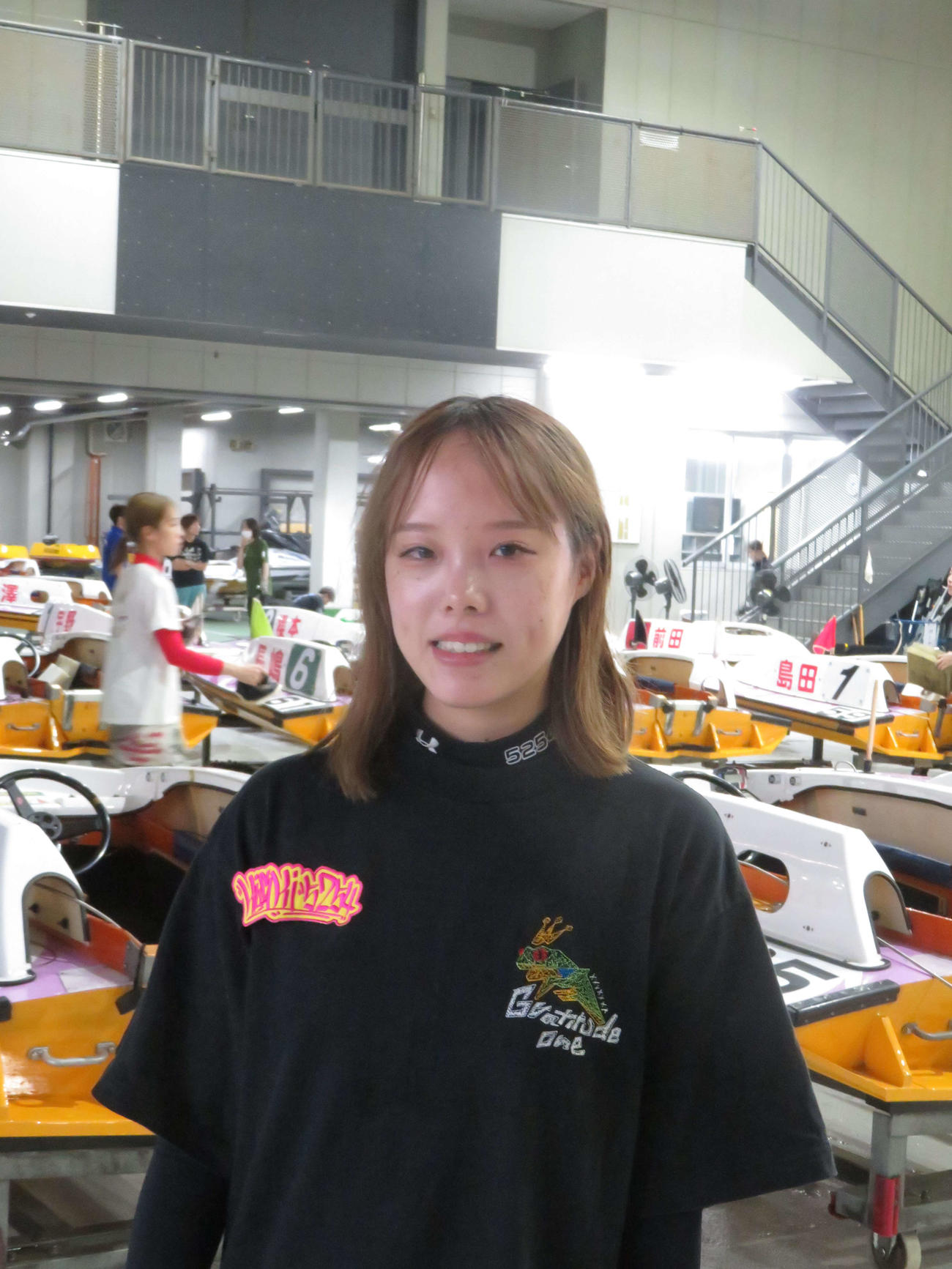 羽田妃希（登番・5254）エース格の53号機をゲットした羽田妃希が新ペラの調整を進める＝2025年9月20日