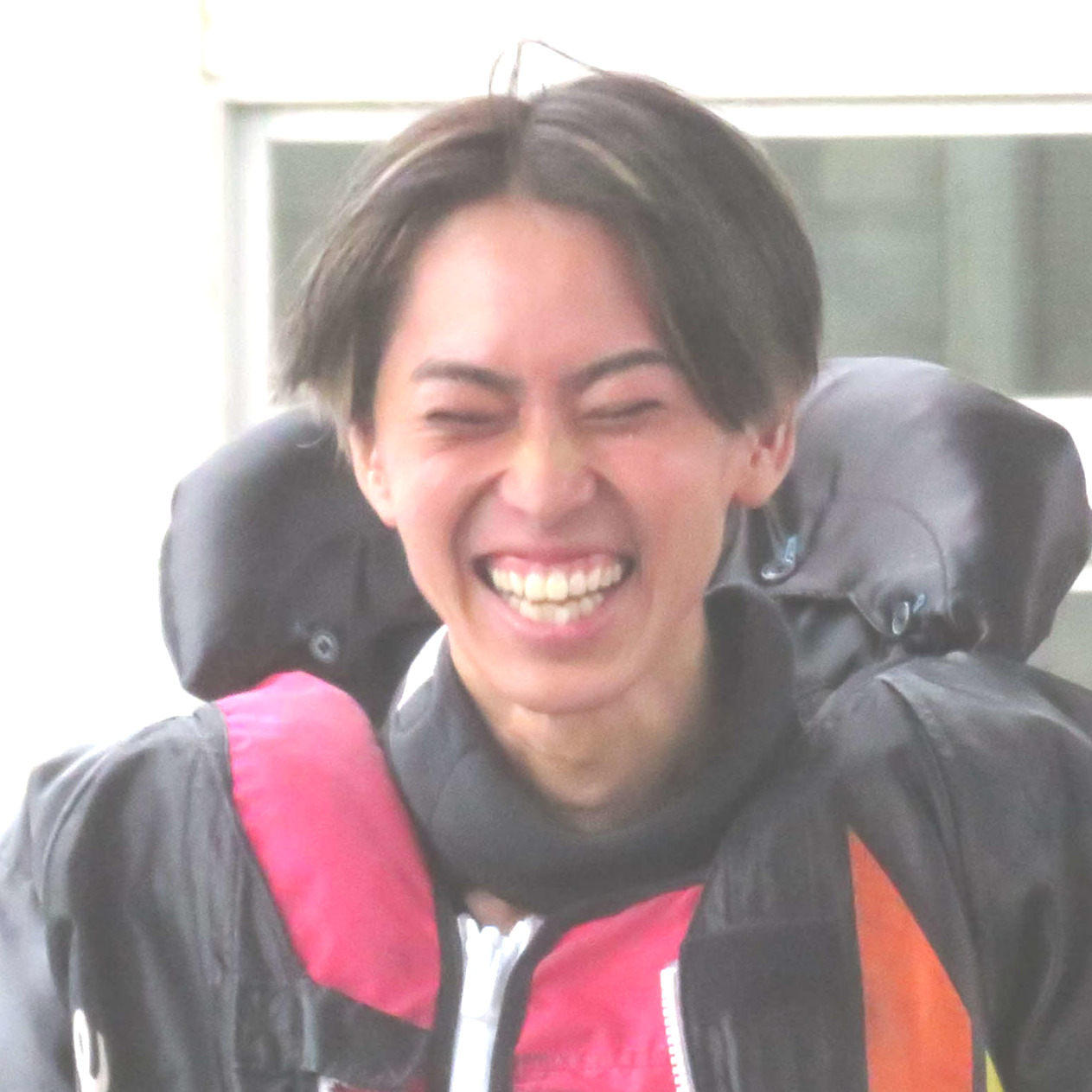 レース後に笑顔を見せる浜本裕己