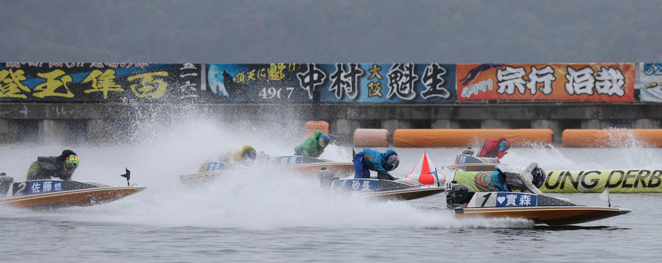 宮島ボートG1ヤングダービー　予選2R 1着実森美祐（撮影・西尾就之）