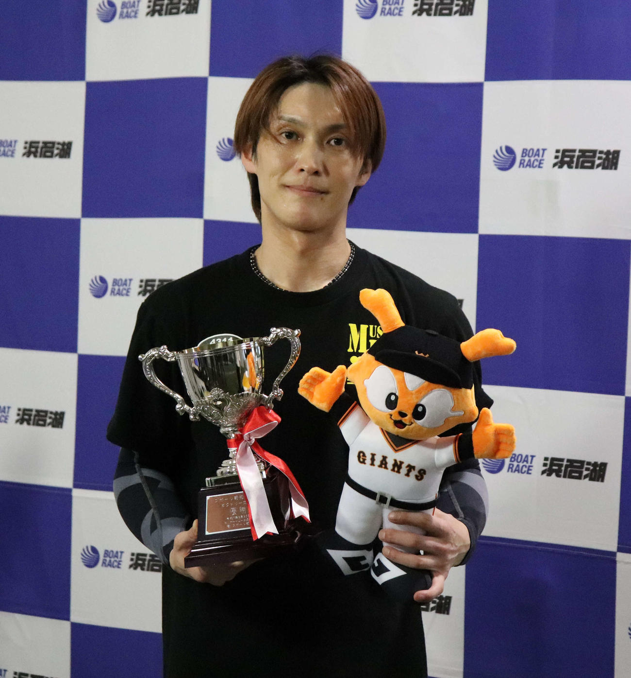 岡村仁が3カドからまくり差して今年2度目の優勝を飾った