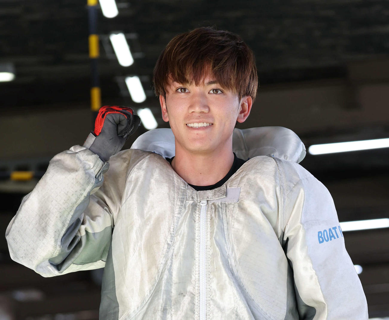 準優勝戦11Rで1着となった中山翔太は笑顔でガッツポーズ（撮影・西尾就之）