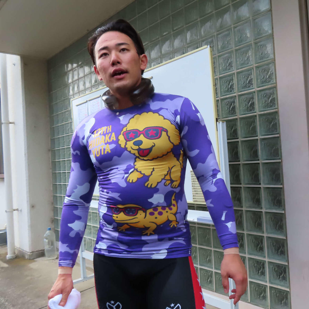 大宮競輪　準決へ抱負を話す日高裕太（撮影・野島成浩）