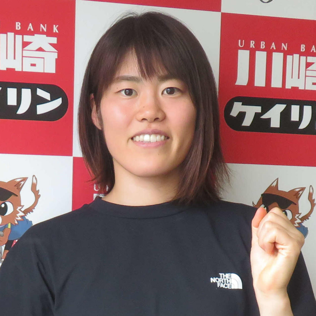 初日の反省を生かして10場所連続の決勝進出を狙う中野咲
