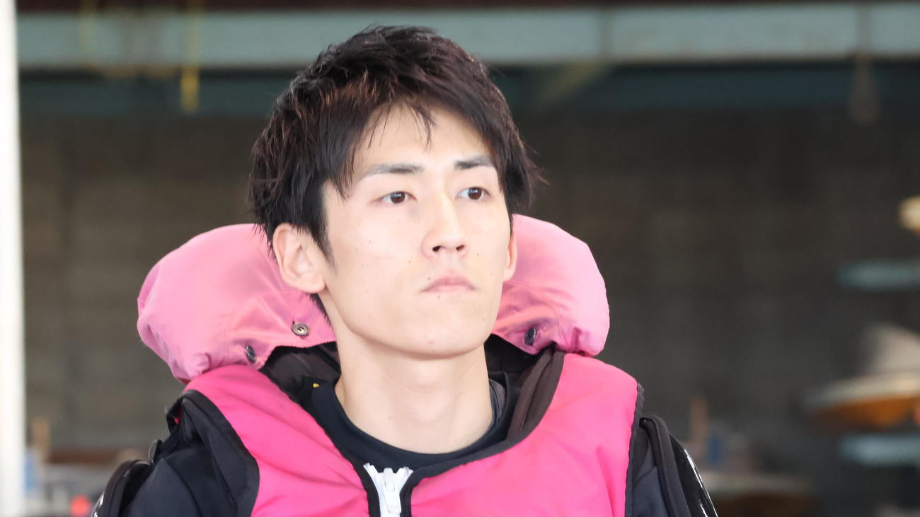 井上忠政が連勝発進を決めた