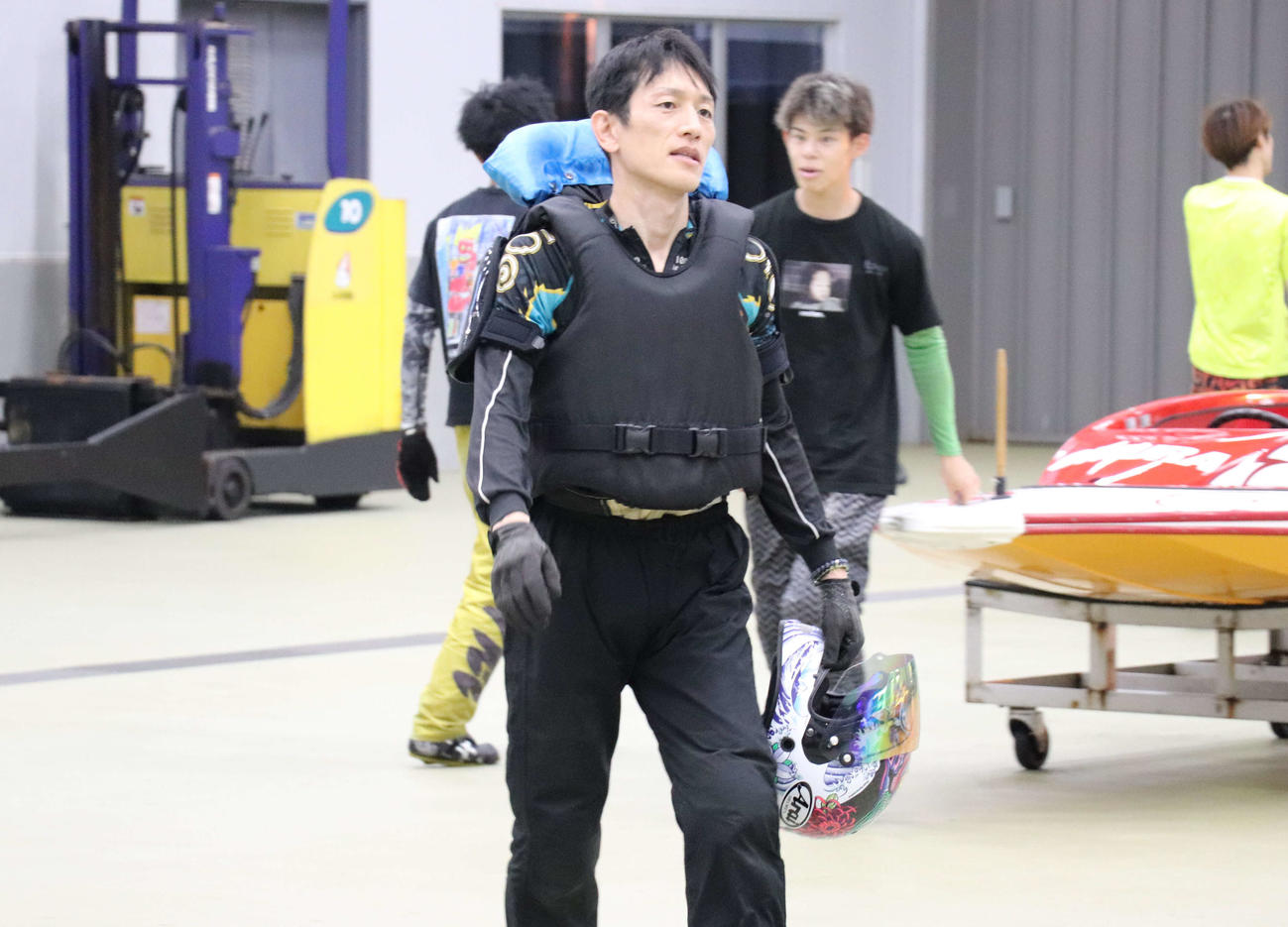 注目機を引き当てた関口智久が見せ場を作る