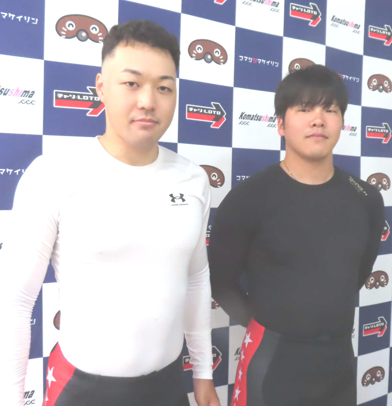 角宗哉（左）はS級初戦で師匠の渡口勝成と同配分