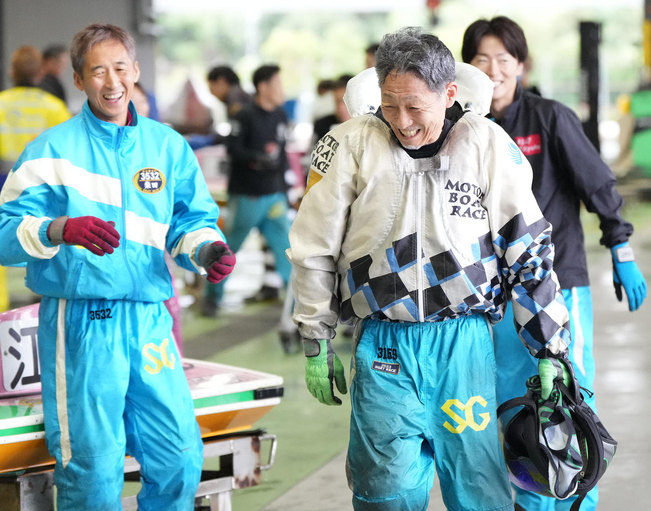 SG還暦勝利を飾った江口晃生（手前右）