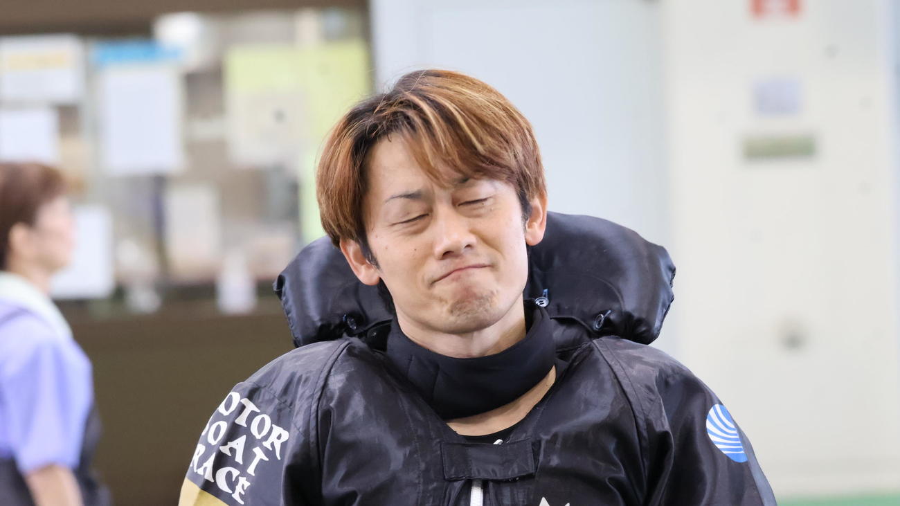 4日目はなかなかリズムに乗れず、悔しい表情を見せる枝尾賢