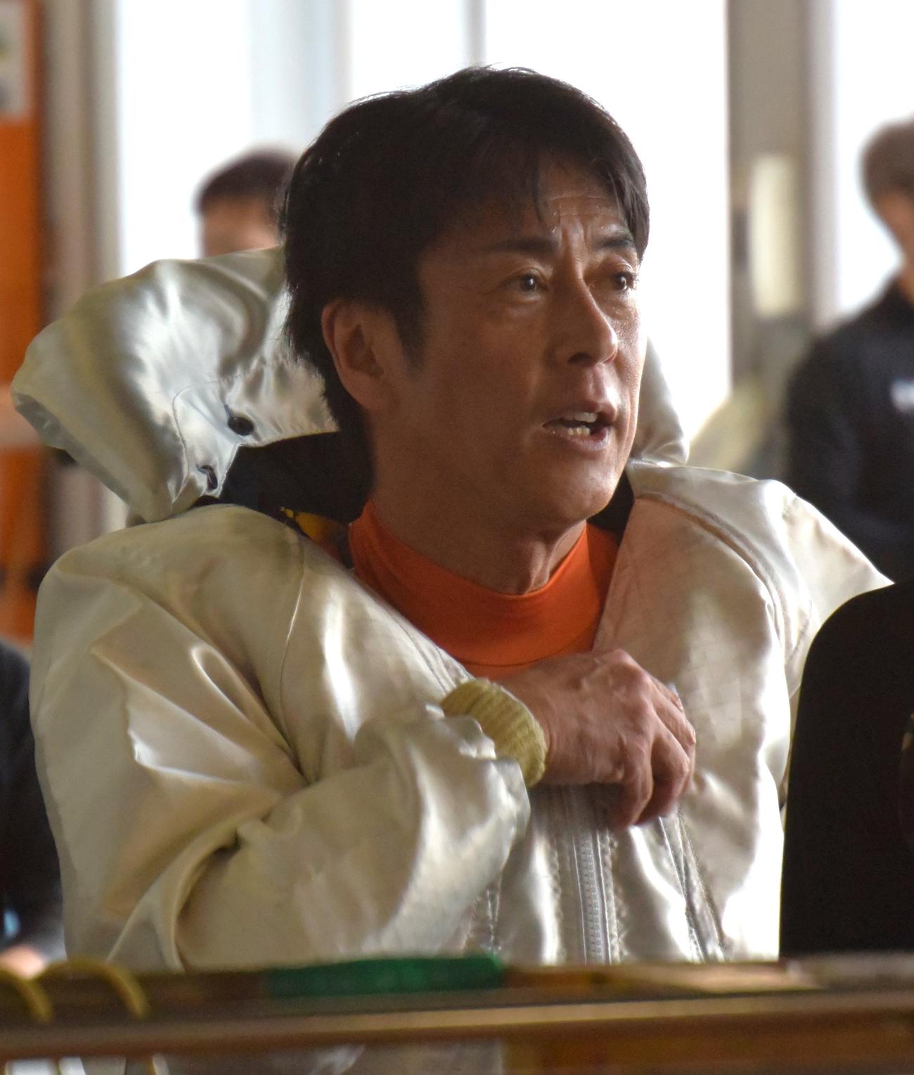 田中信一郎が中間整備機の40号機に手応えを得ている