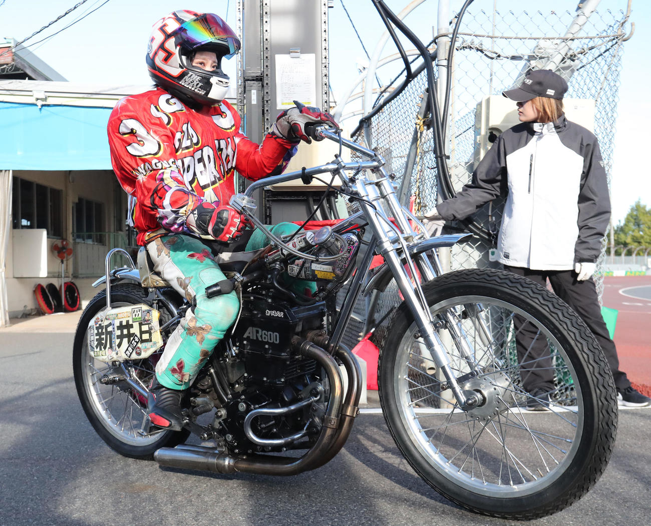 新井日和（撮影・梅根麻紀）