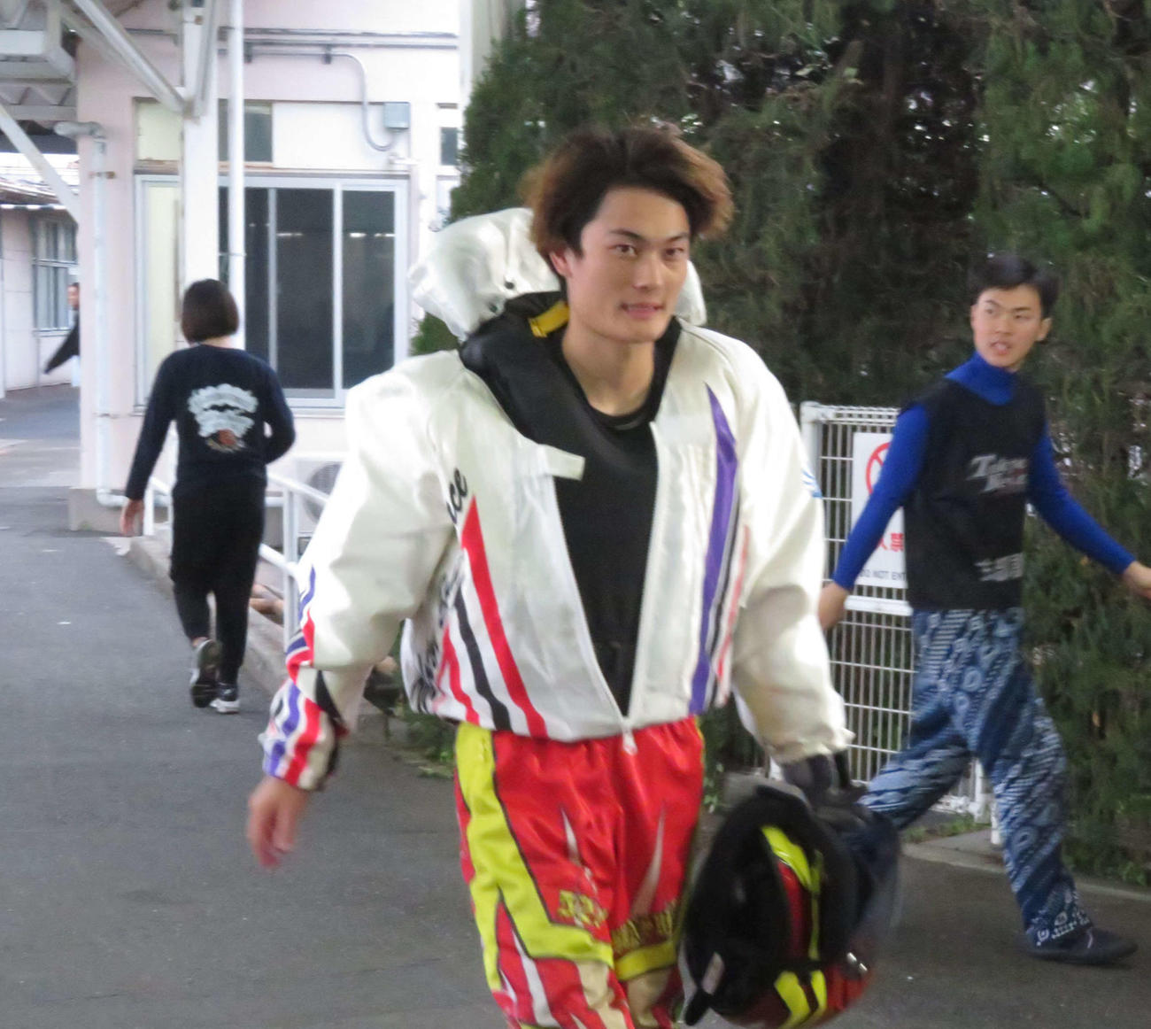 6走目で待望の今節初勝利を挙げ、安堵（あんど）する地元の藤田俊祐