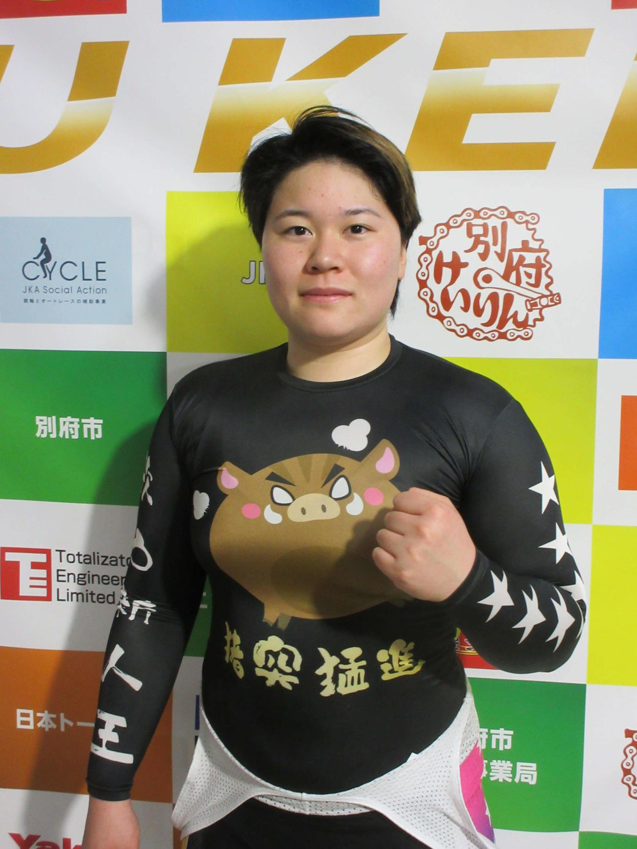 ガ決勝10R、気合充実の高木萌那が好機に仕掛けて、通算3度目の優勝を目指してくる