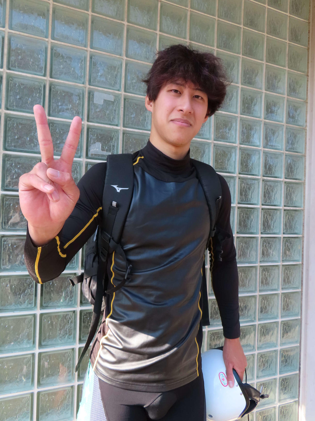上杉有弘は初日の3Rに勝利し、特別昇班まであと2勝に迫った（撮影・為田聡史）