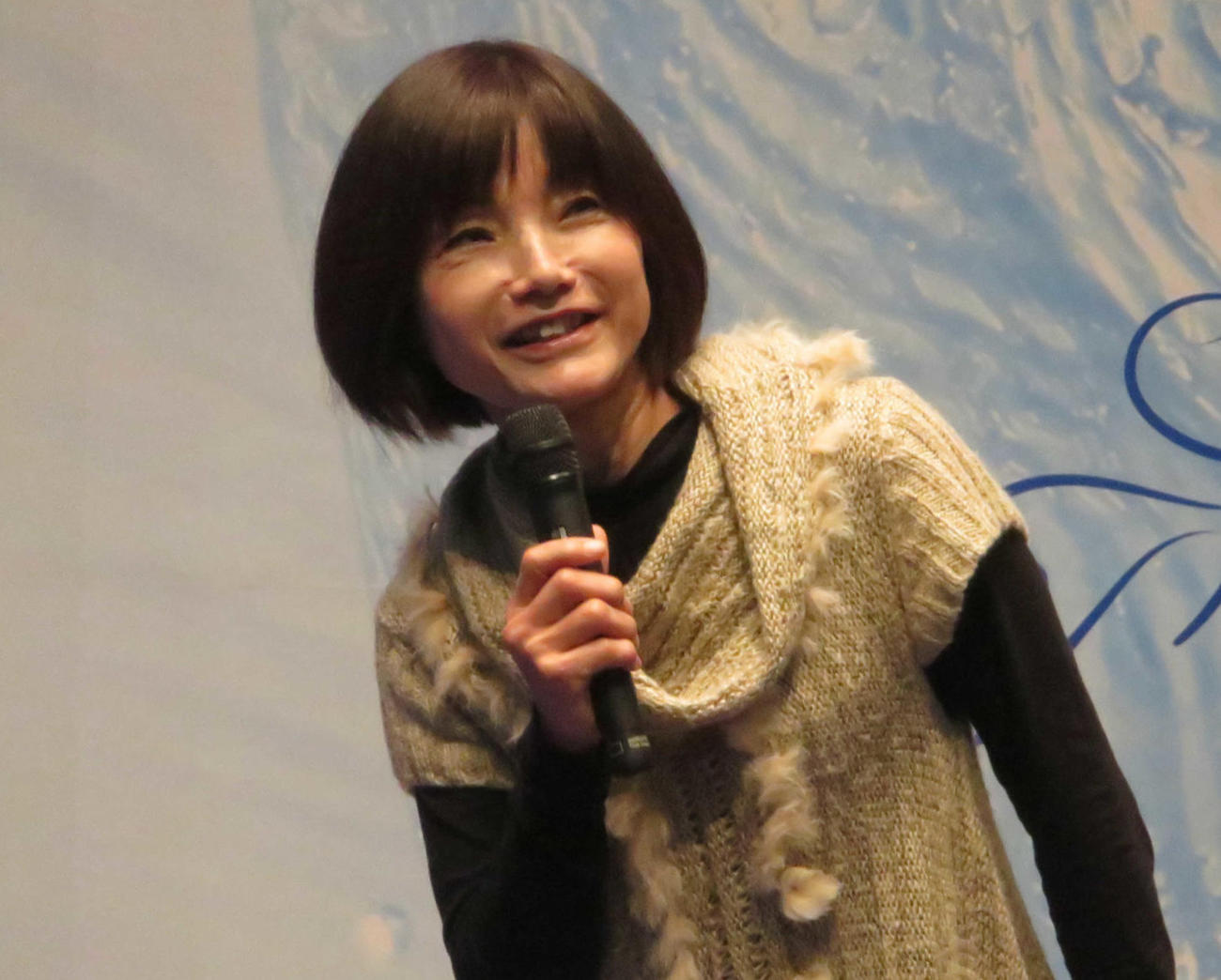 戸田周年最終日にトークショーを行った日高逸子さん