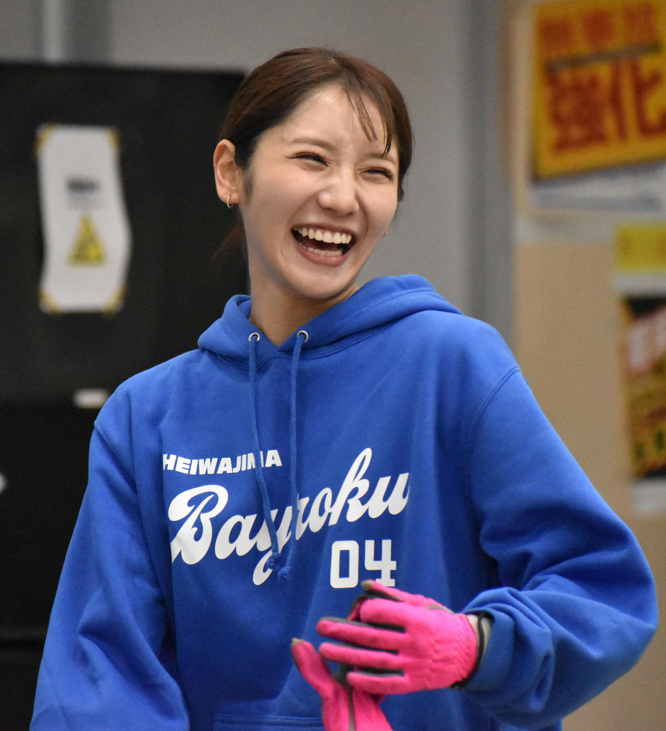 ピットで明るい表情の土屋蘭