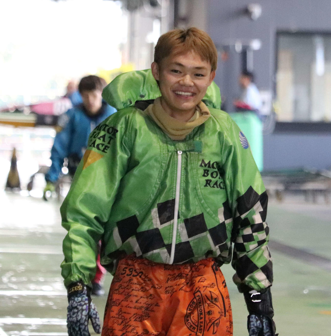 出畑孝成が握りっぷりの良さでレースを盛り上げる