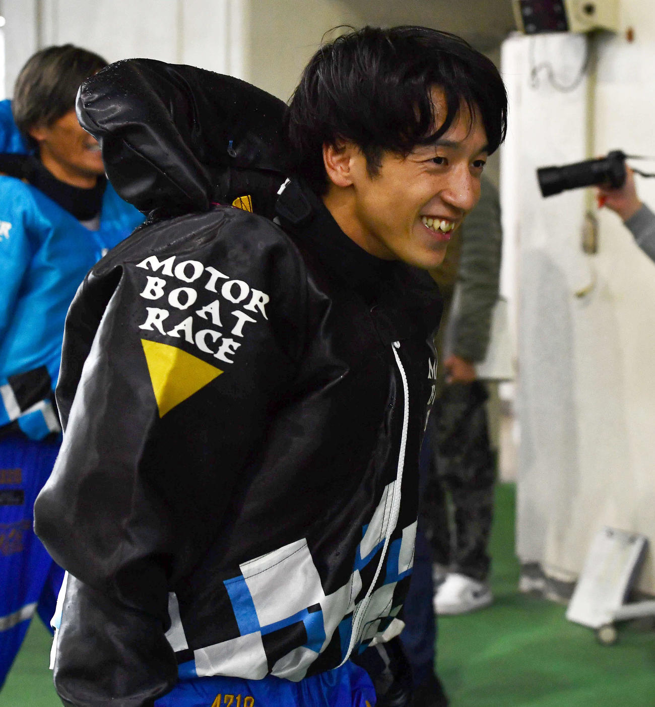 8R、勝利した上條暢嵩（撮影・岩下翔太）