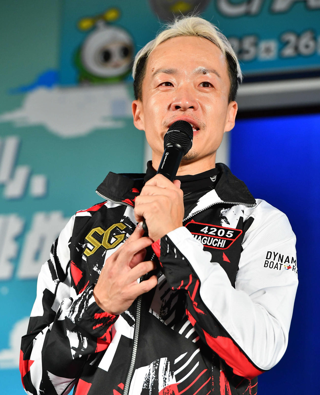 SGチャレンジカップを制し、インタビューを受ける4205山口剛（撮影・岩下翔太）