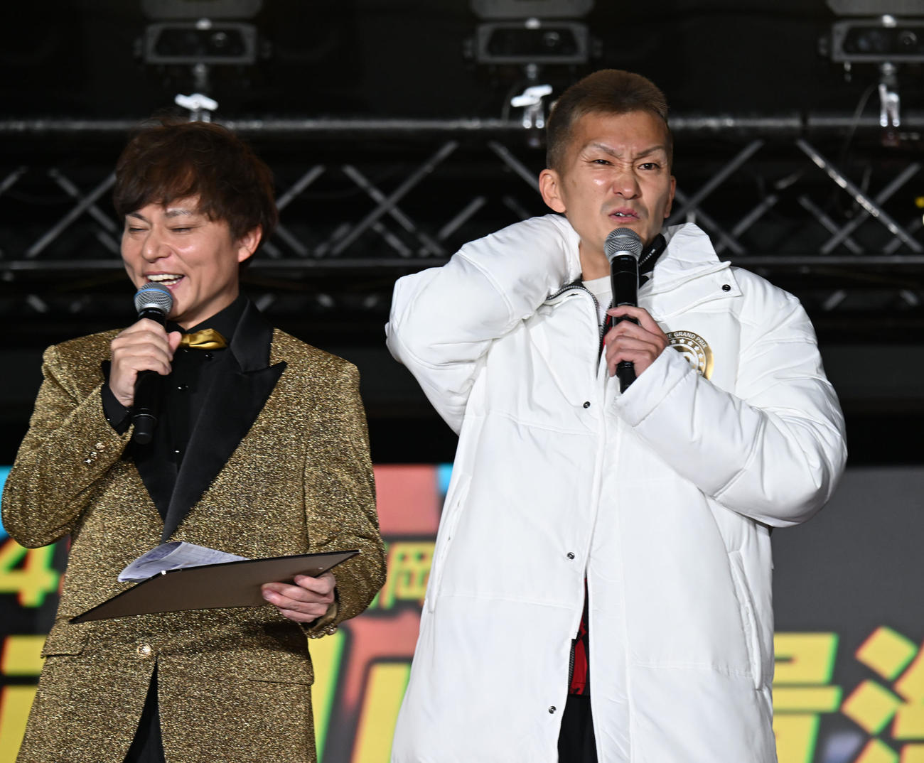 トライアル2ndの出場選手インタビューを受ける西山貴浩（撮影・和賀正仁）