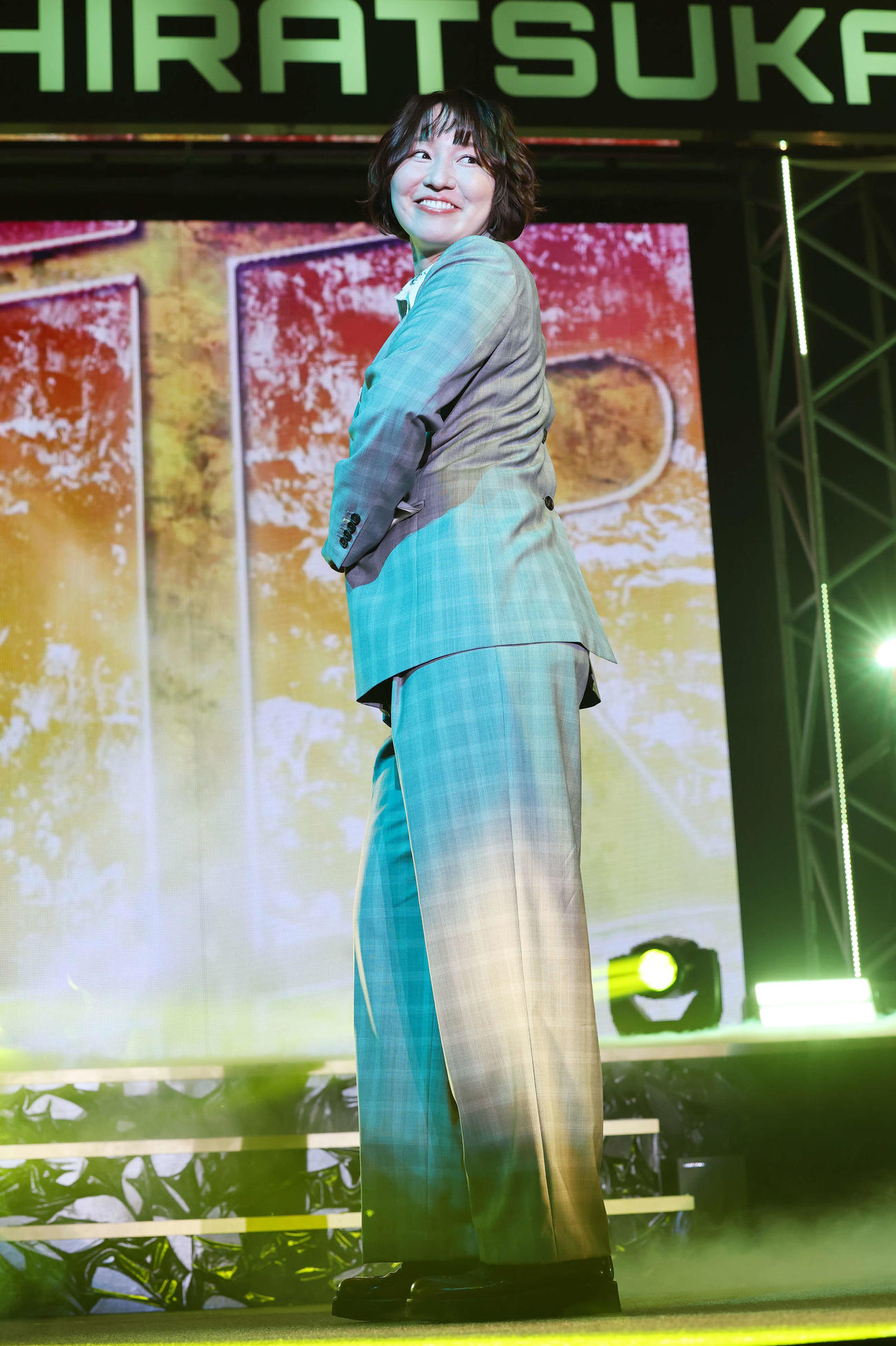 前夜祭に臨む尾崎（撮影・鈴木正人）