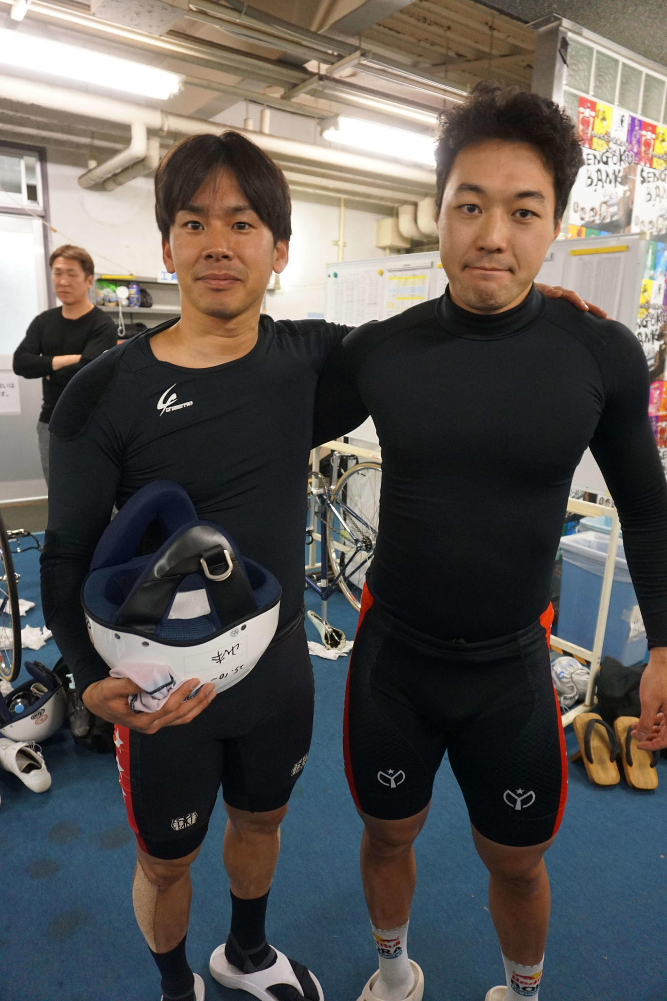 角宗哉がまくりで山本拳也(左)とワンツーを決めた
