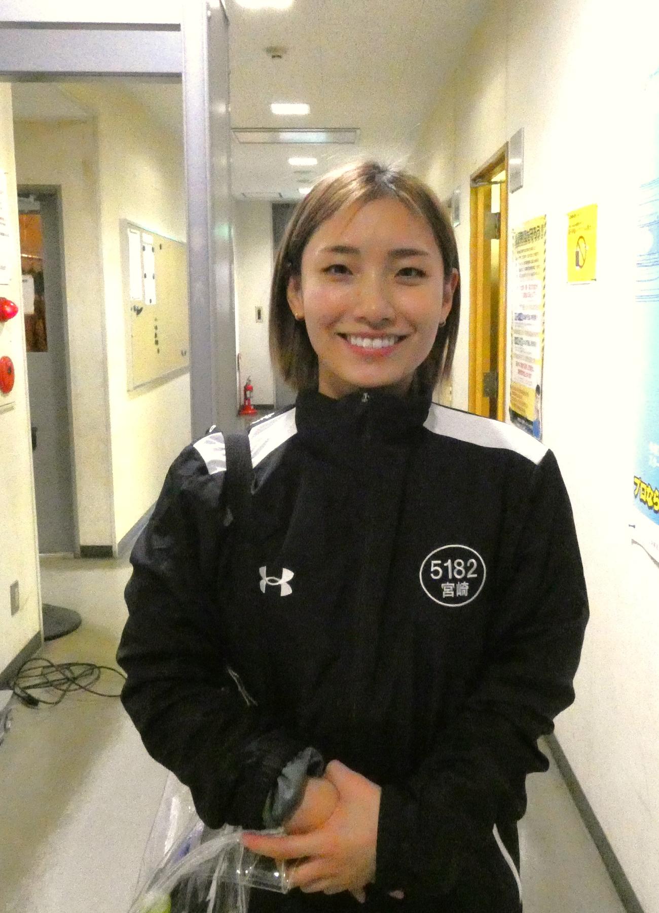 宮崎安奈が45号機の底上げを急ぐ（撮影・前原一樹）