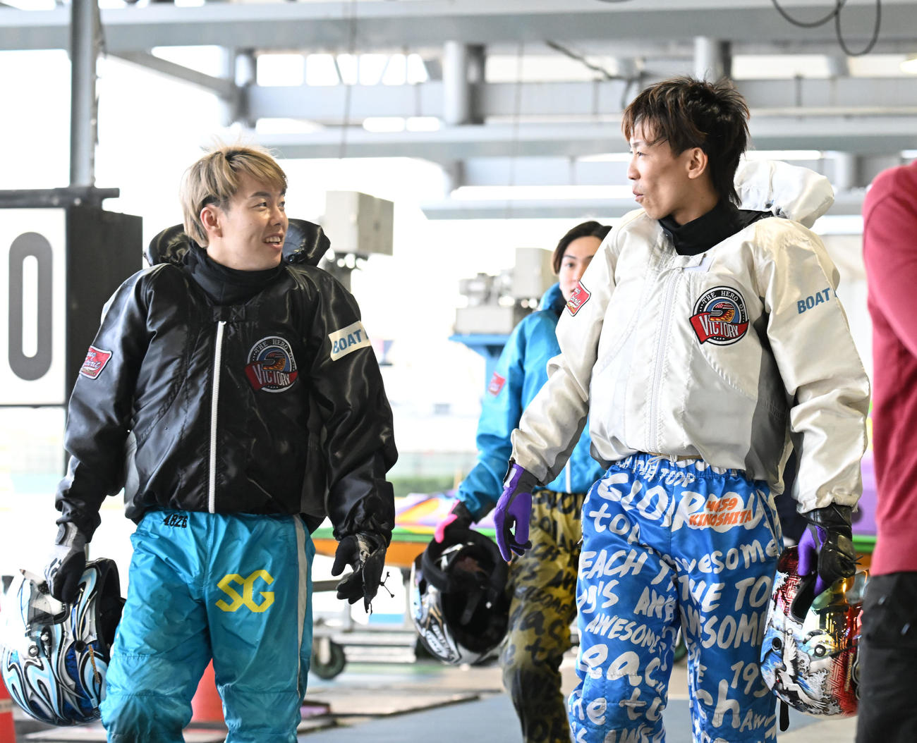 住之江10R 1着木下翔太（右）と2着井上一輝（撮影・和賀正仁）