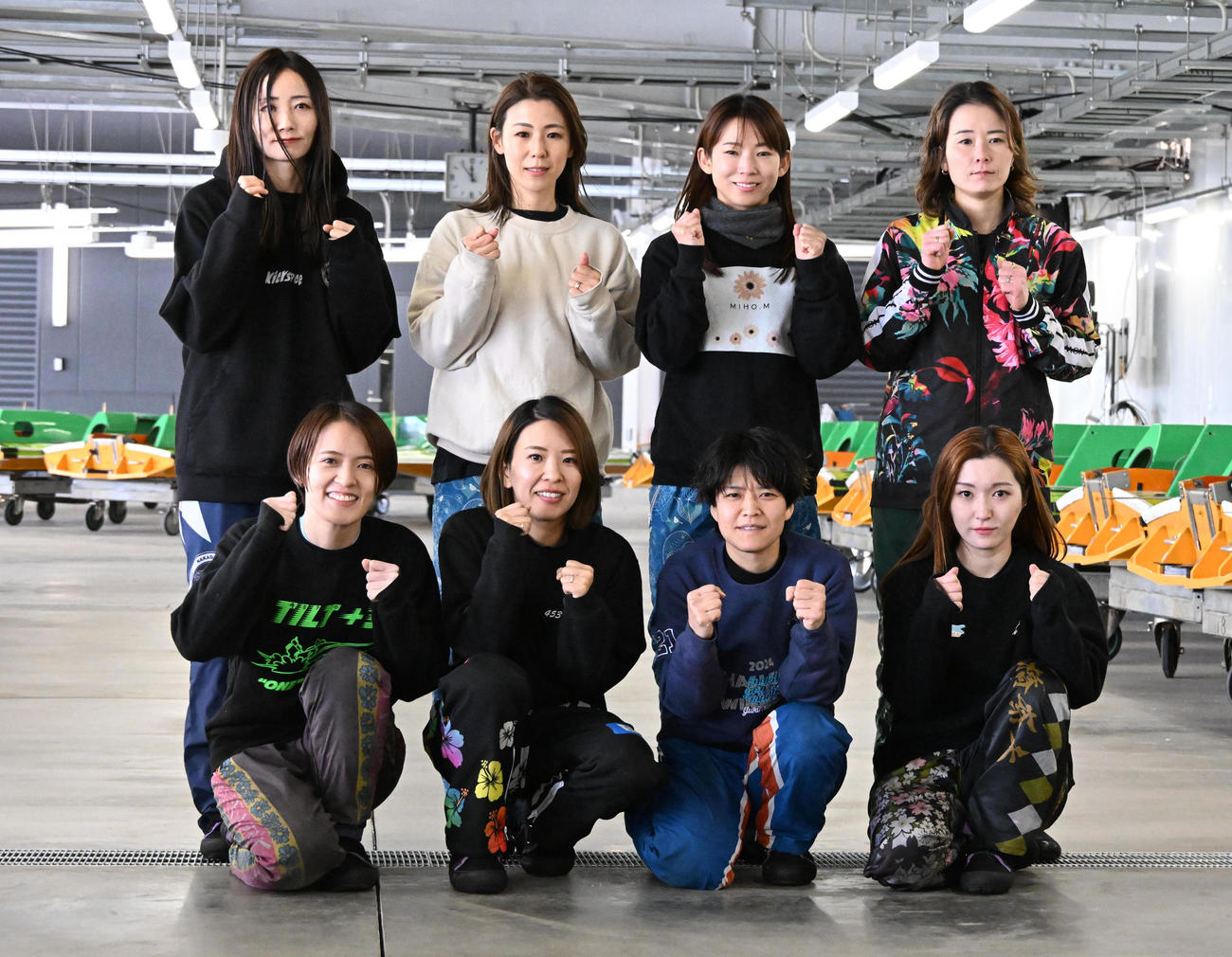 BBCトーナメントに挑む（前列左から）渡辺優美、小野生奈、遠藤エミ、西橋奈未（後列左から）浜田亜理沙、鎌倉涼、守屋美穂、平高奈菜（撮影・石井愛子）