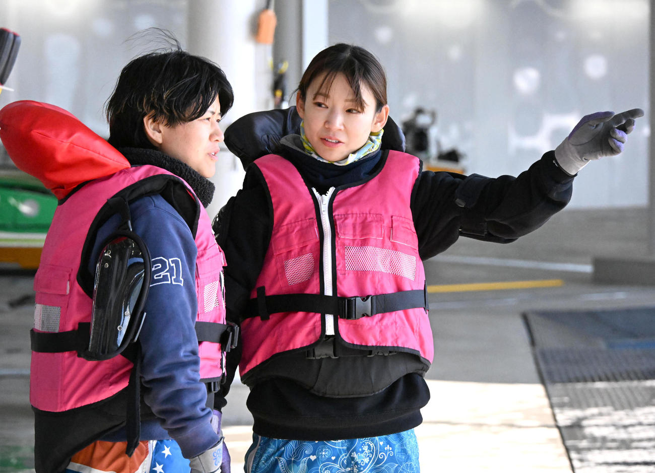遠藤エミ（左）、守屋美穂（撮影・石井愛子）