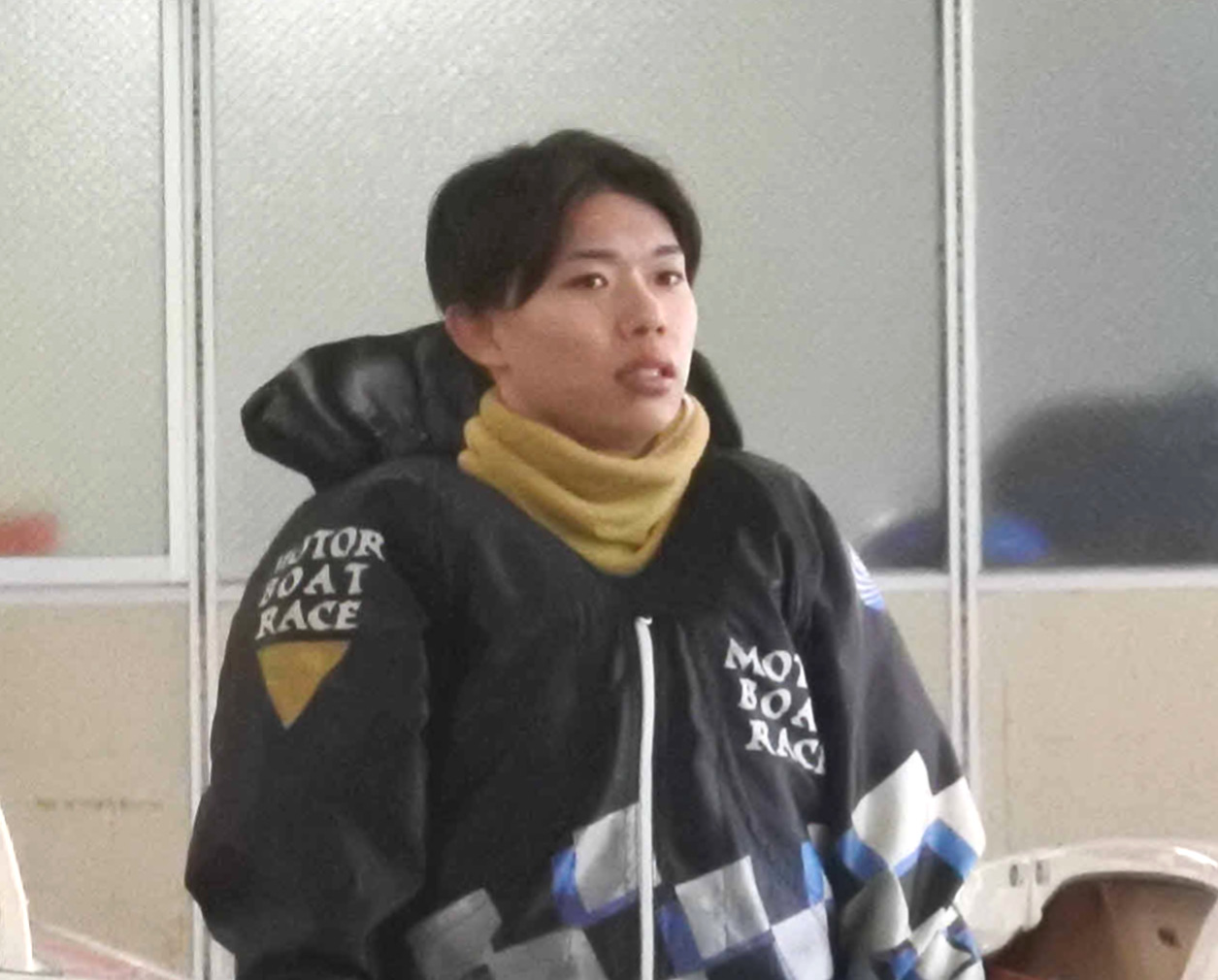 小林孝彰は荒れ水面を乗りこなした