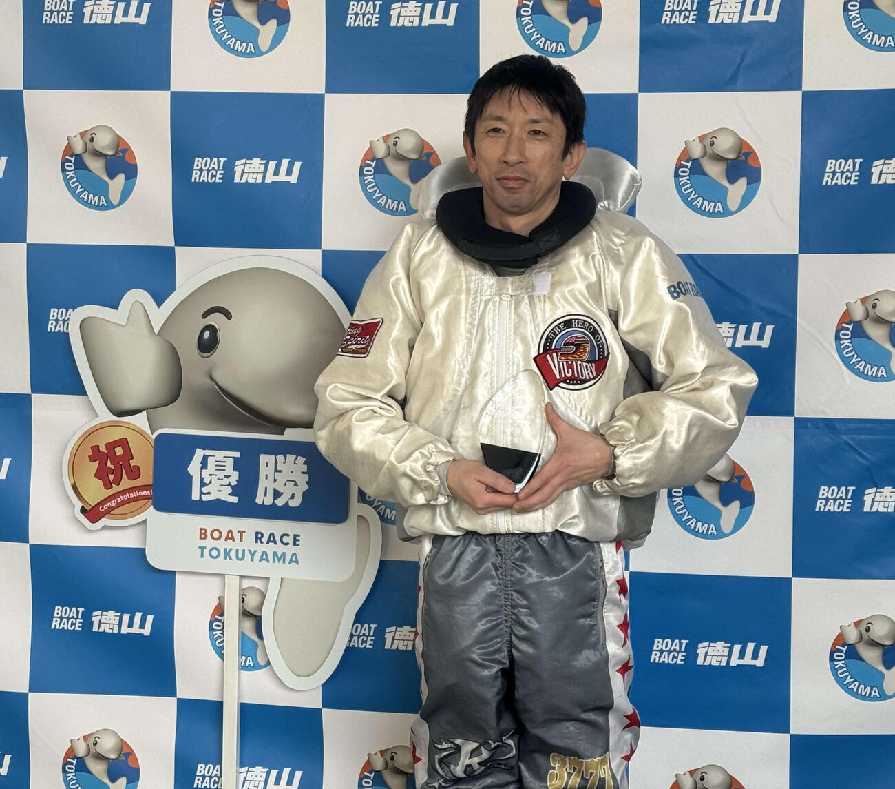 今年初Vを飾った樋口亮（撮影・渕上知）
