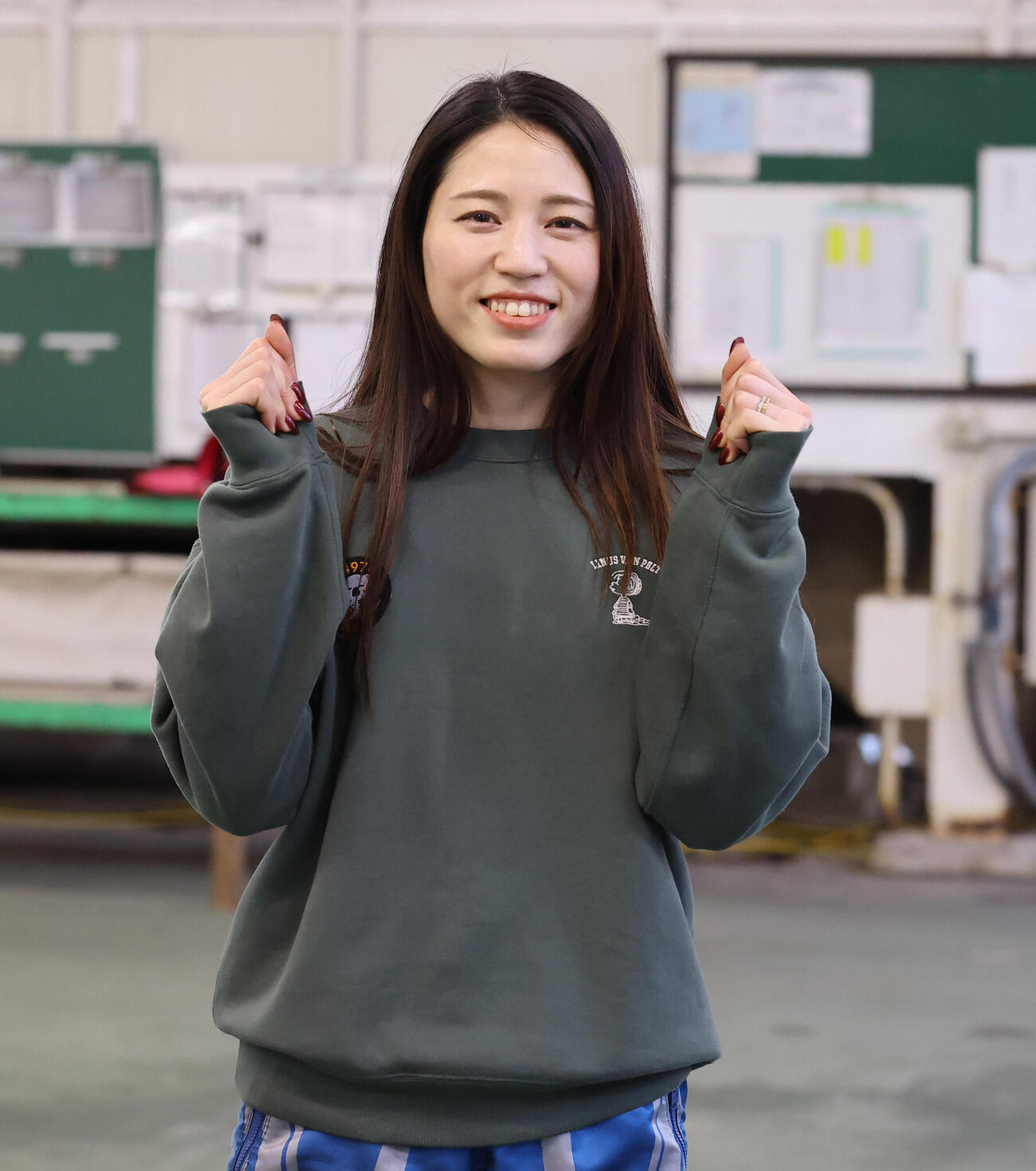 下関4R 1着の4974安井瑞紀は笑顔を見せる（撮影・上田博志）