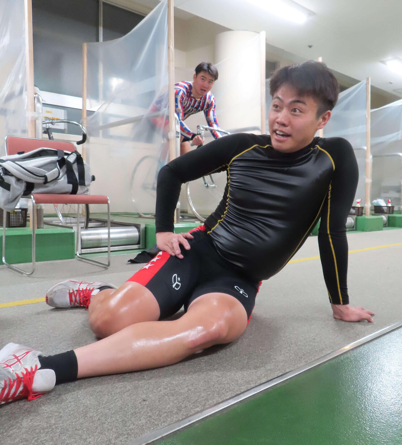 準決11Rでロングまくりで2着に入り決勝進出を決めた伊藤旭。後方は緒方将樹
