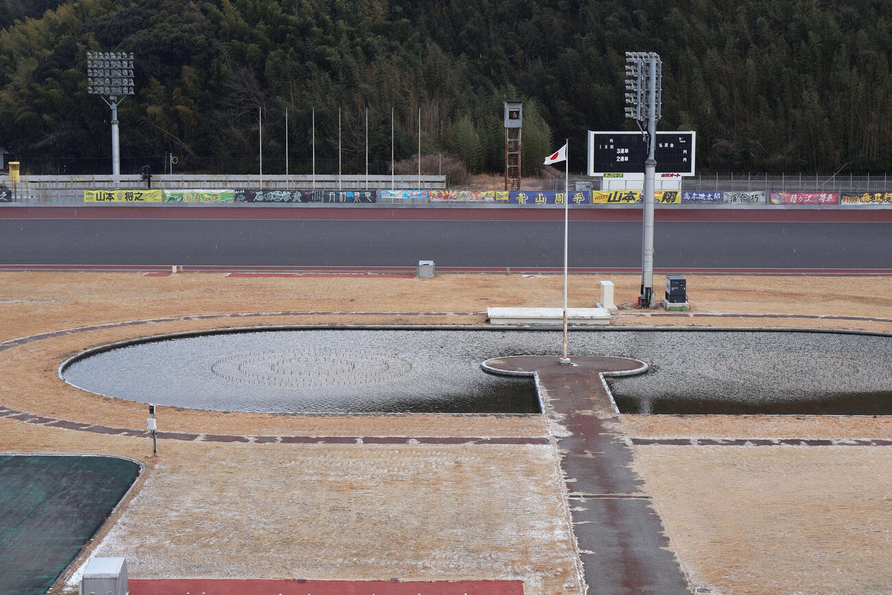 山陽オート2日目は、競走路への積雪の影響により中止打ち切り