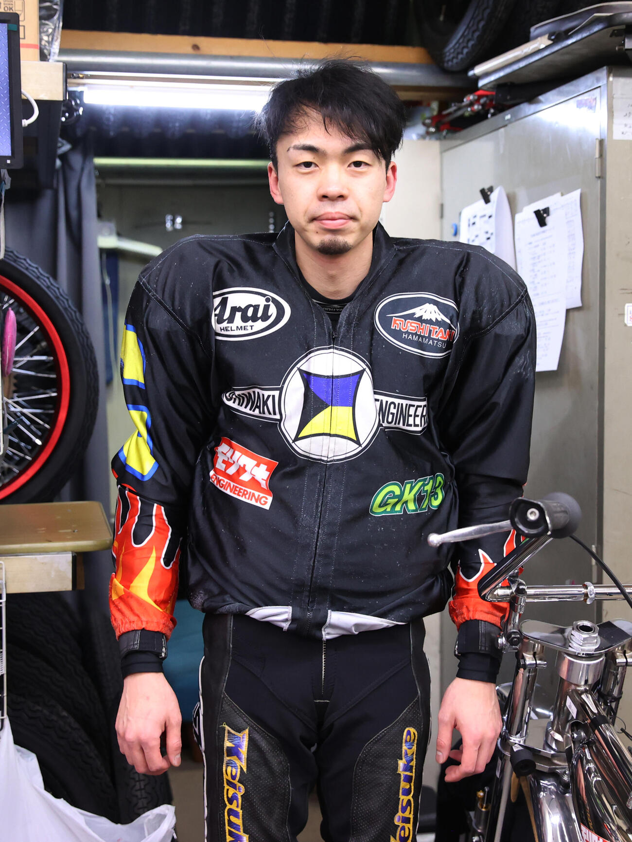 全日本選抜の前検で撮影に応じる栗原佳祐（撮影・柴田隆二）