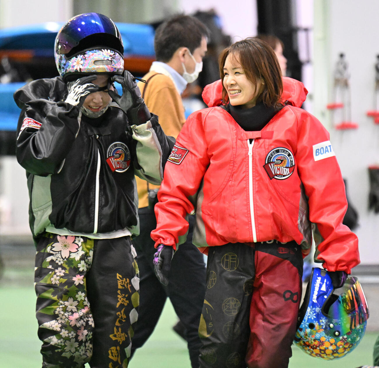 前田紗希（右）と西橋奈未（撮影・和賀正仁）
