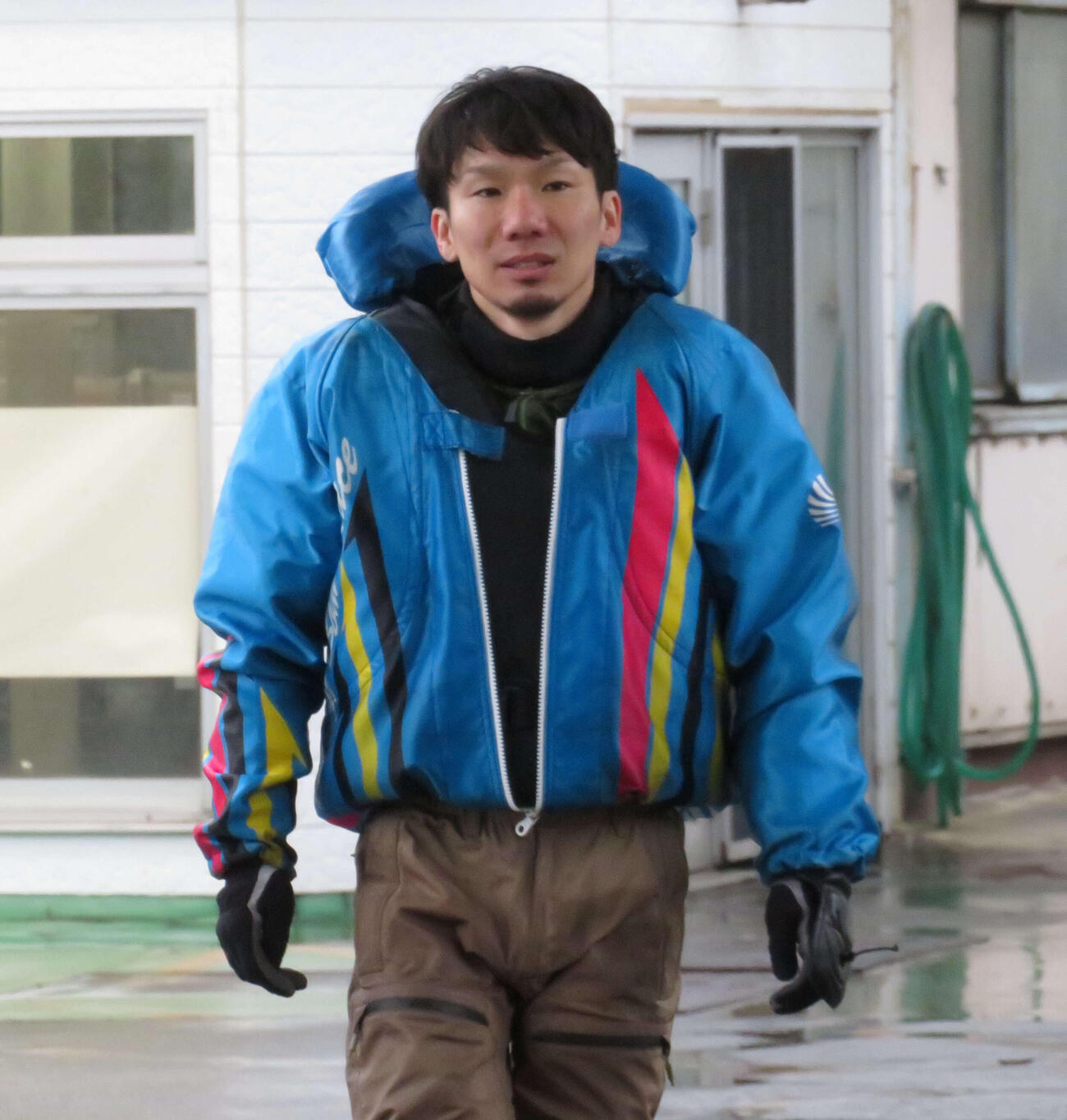 佐藤大騎が連勝で予選を突破した