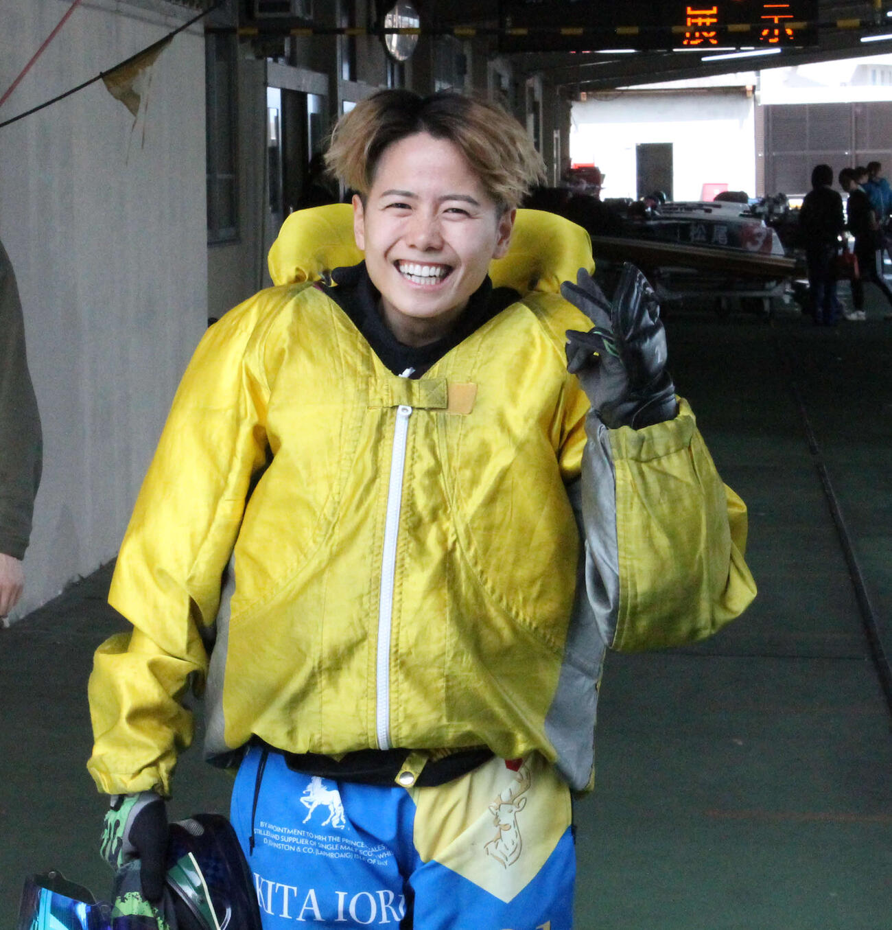 初日唯一の連勝で笑顔を見せる来田衣織