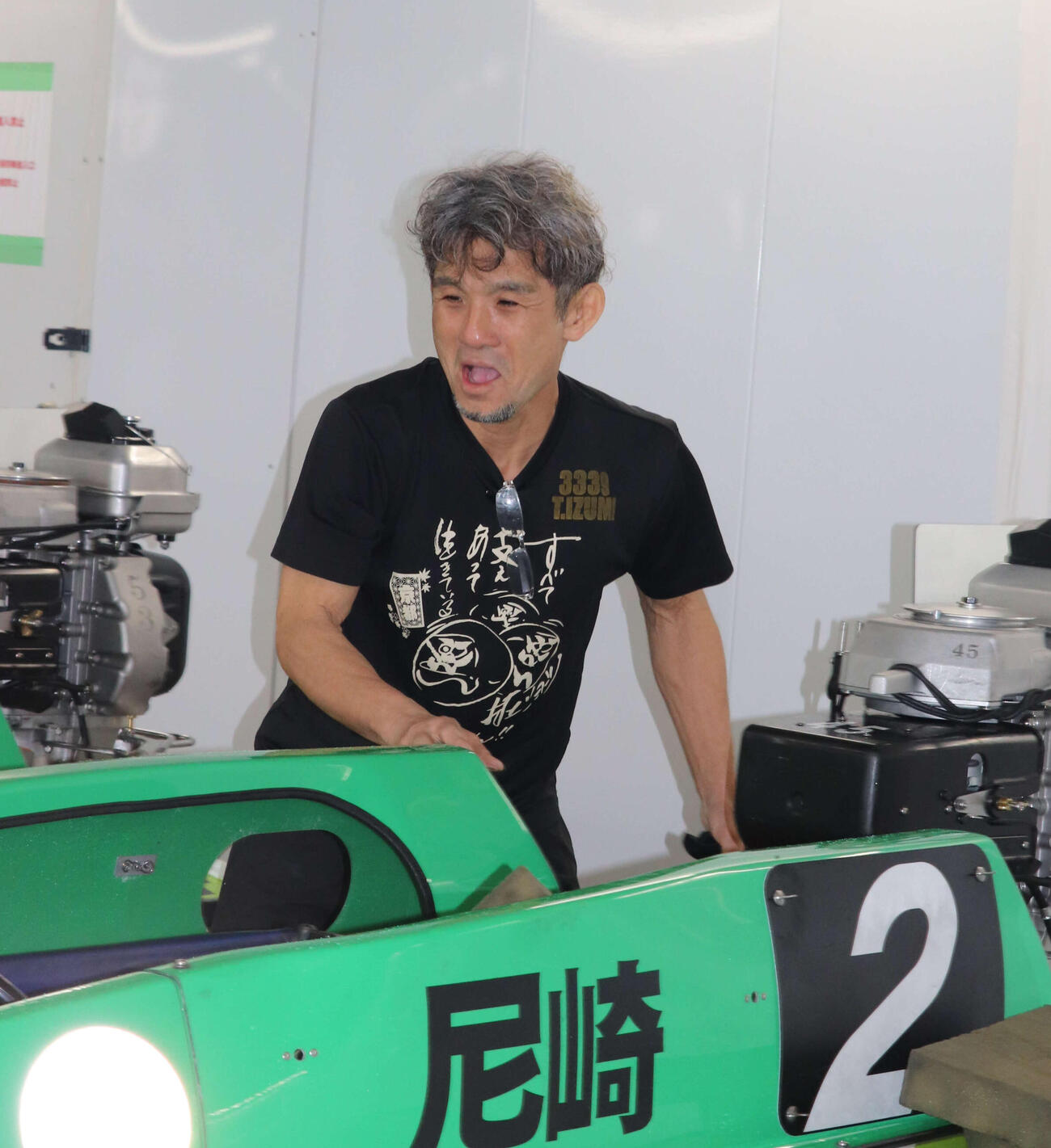 泉具巳が周年V機を味方に優出を狙う（撮影・神田成史）