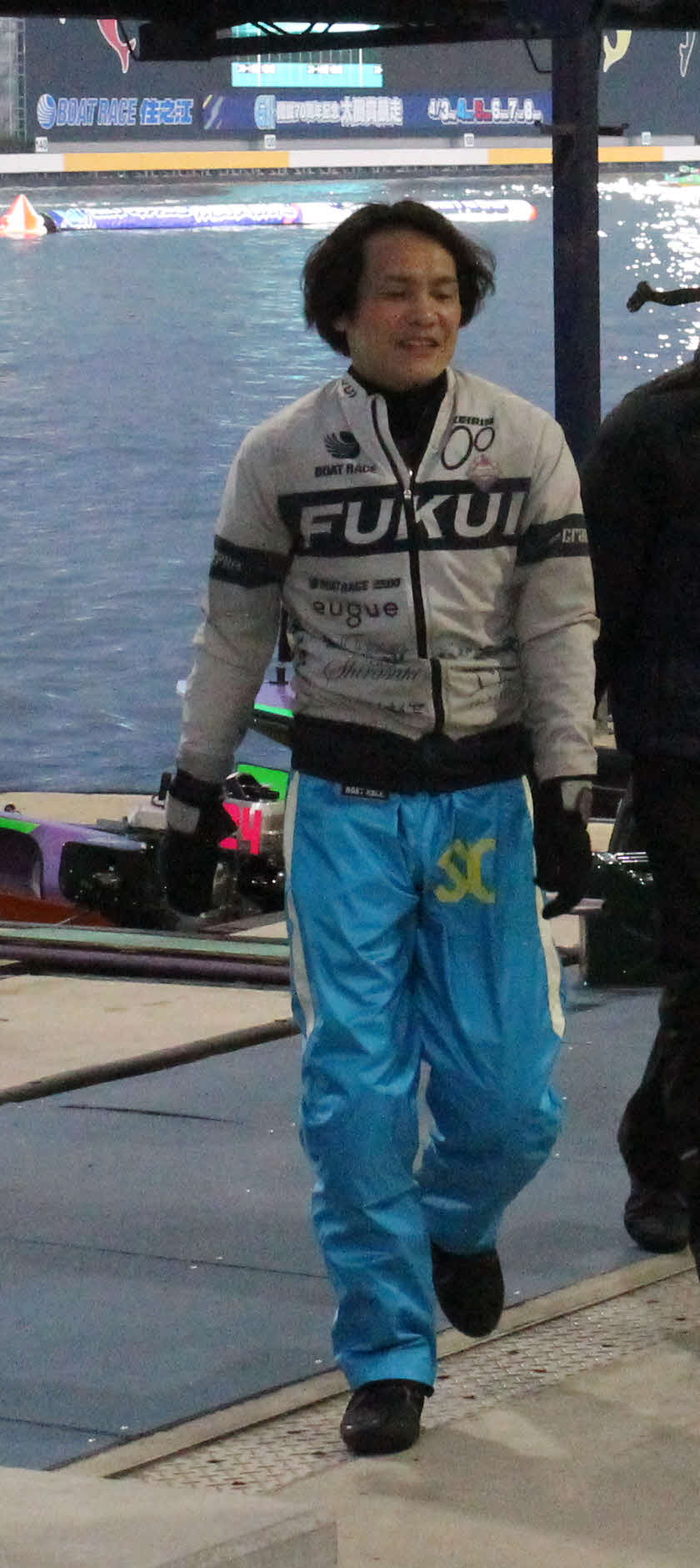 初日に唯一連勝の萩原秀人