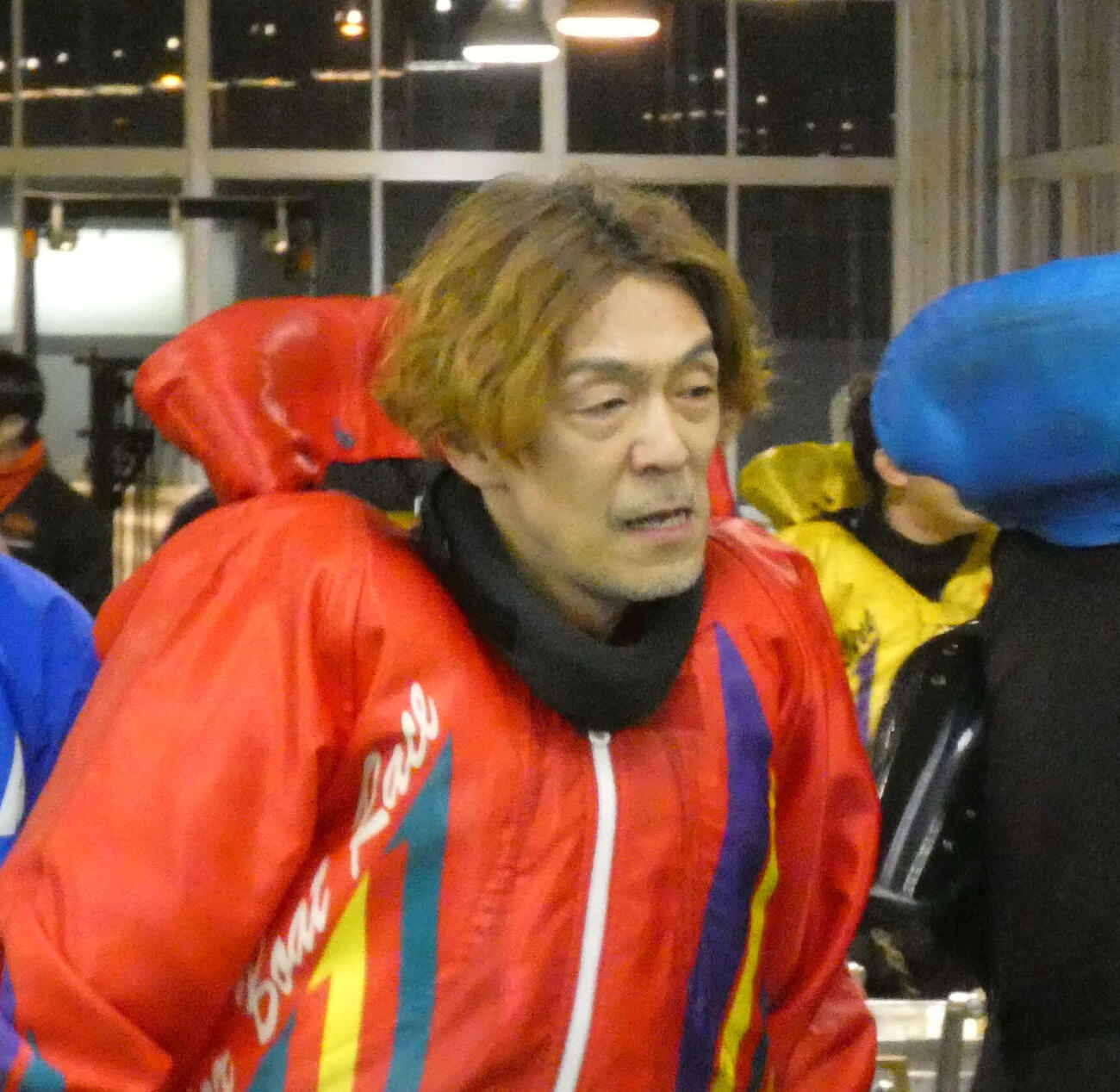 中井俊祐が足の方向を定める（撮影・前原一樹）