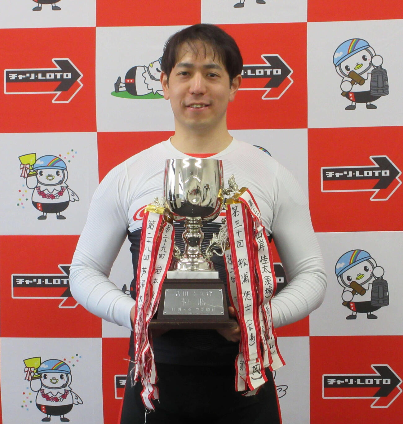 松浦悠士が地元で貫禄の完全Vを決めた