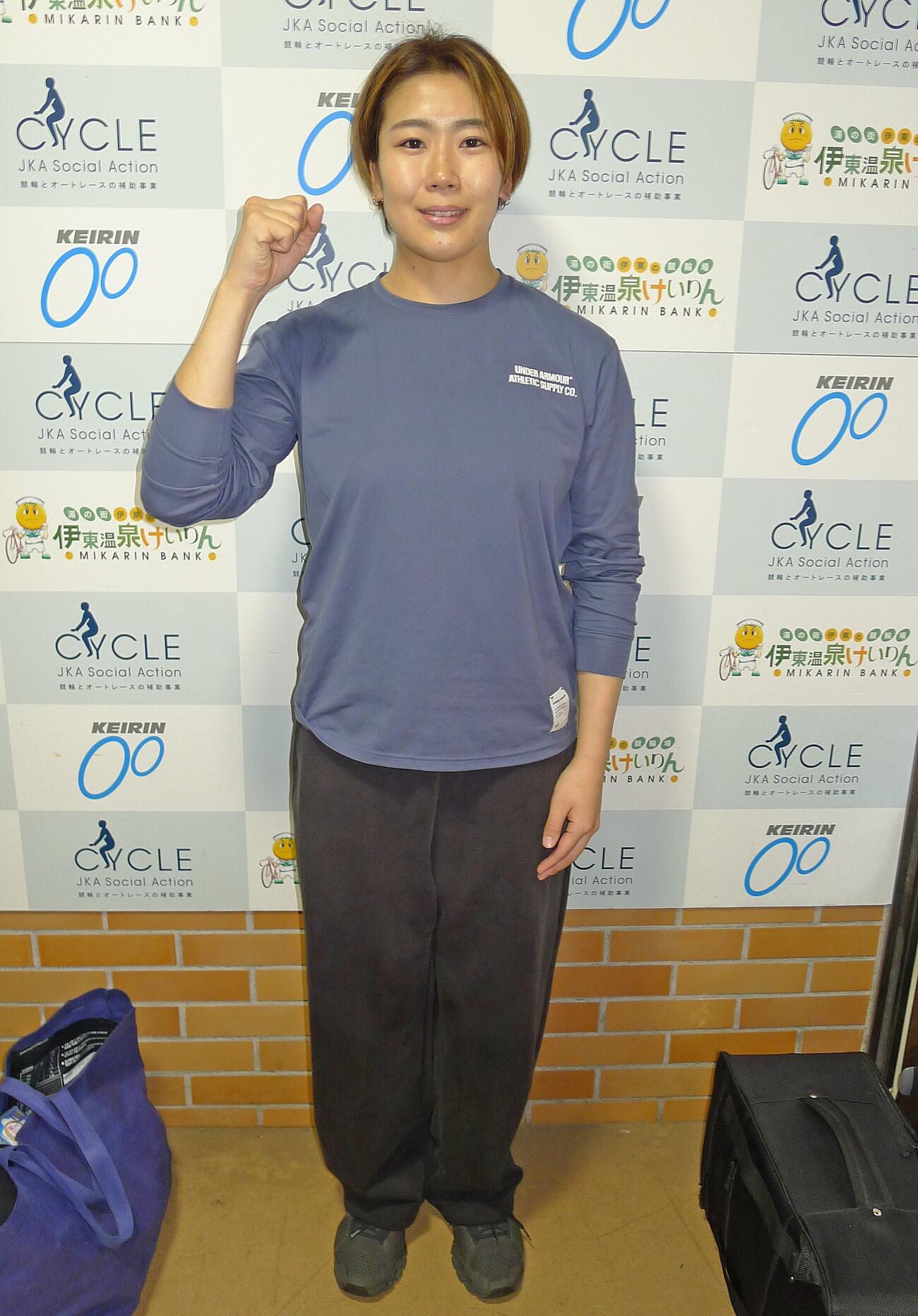 積極策で勝負する半田水晶