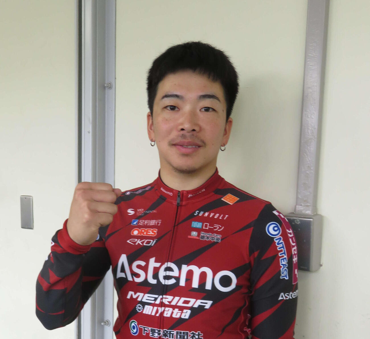 持ち前の先行力を発揮して予選クリアの貝原涼太